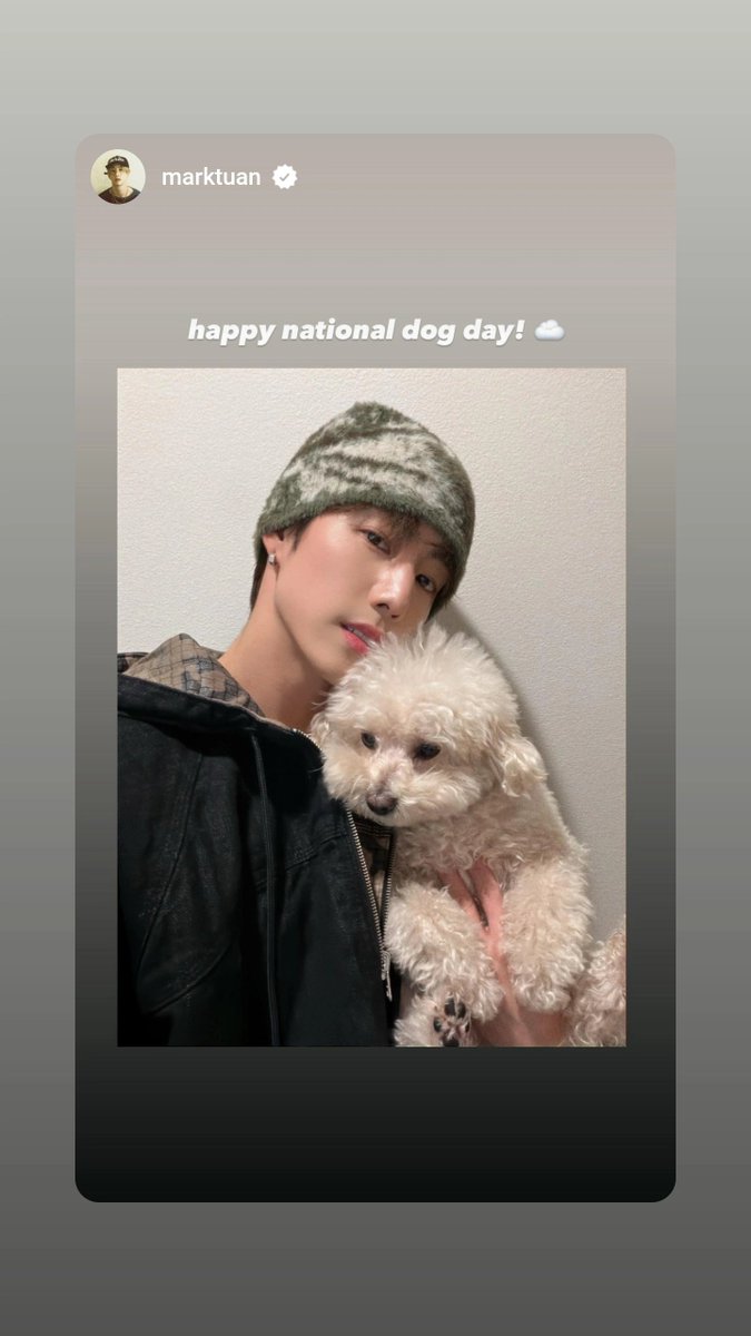KateTuan93's tweet photo. Happy national dog day !!!
📎https://t.co/ht4DNq6PYP
#MarkTuan #MiloTuan https://t.co/hbl6xUjK6l