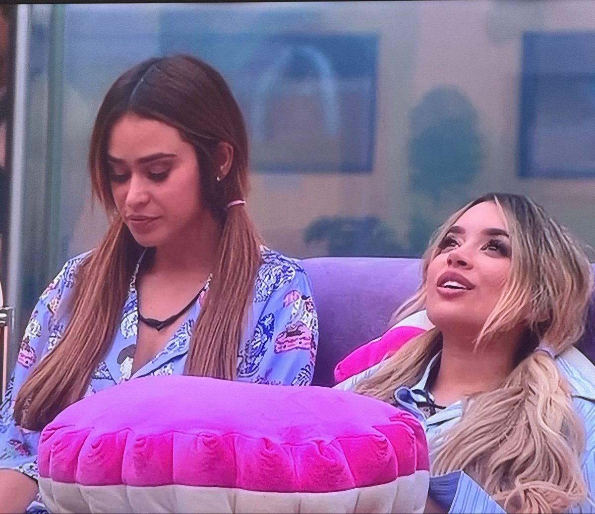 Gatinis09's tweet photo. #LaCasaDeLosFamososMx #yanet #brianet
YANET TE AMAMOS https://t.co/IkXPz4TbGe