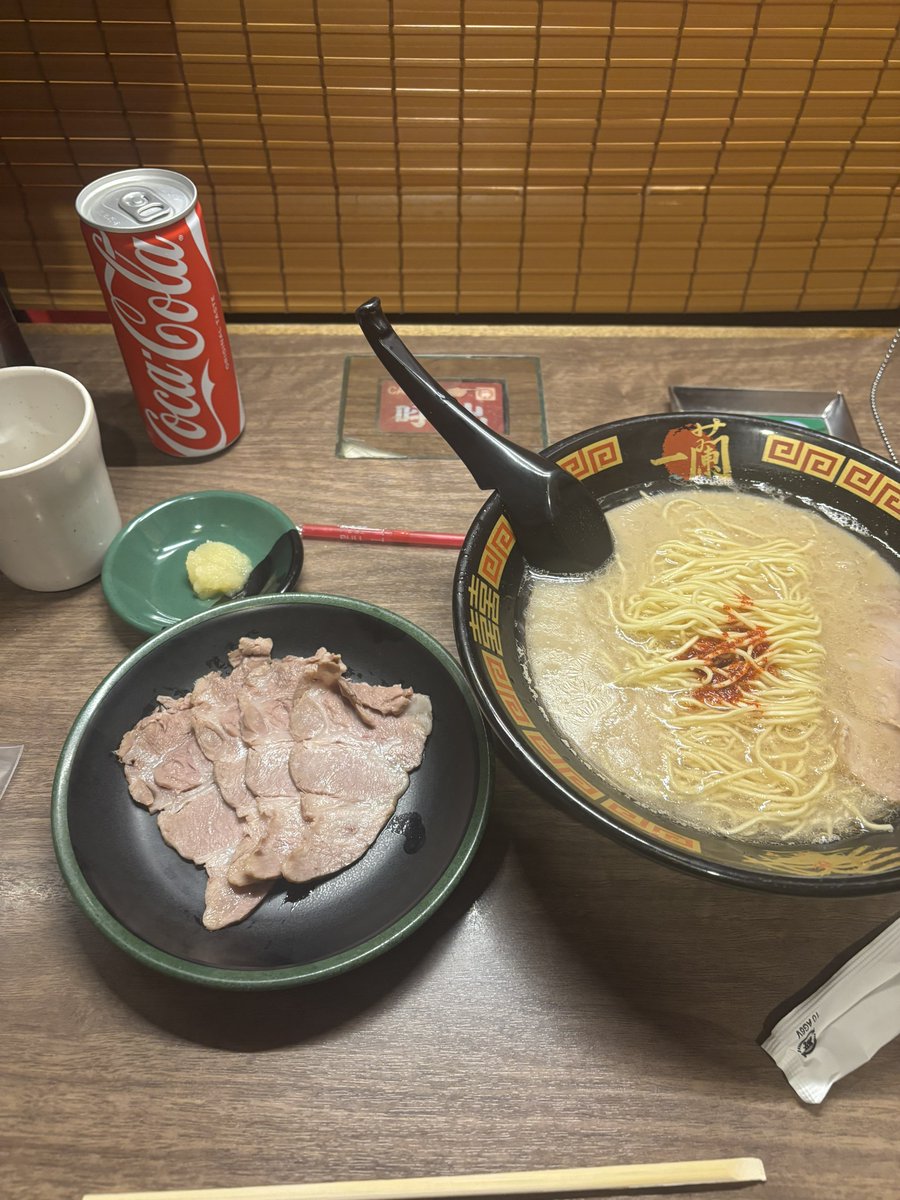 qj4st2's tweet photo. 東京来ても一蘭 https://t.co/iLIWzhnFbw