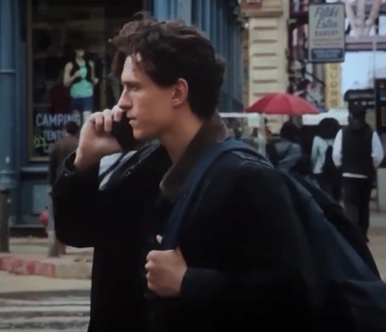 Ith1nkh3knows's tweet photo. he looked so bf in this scene https://t.co/M5g7z75gJK