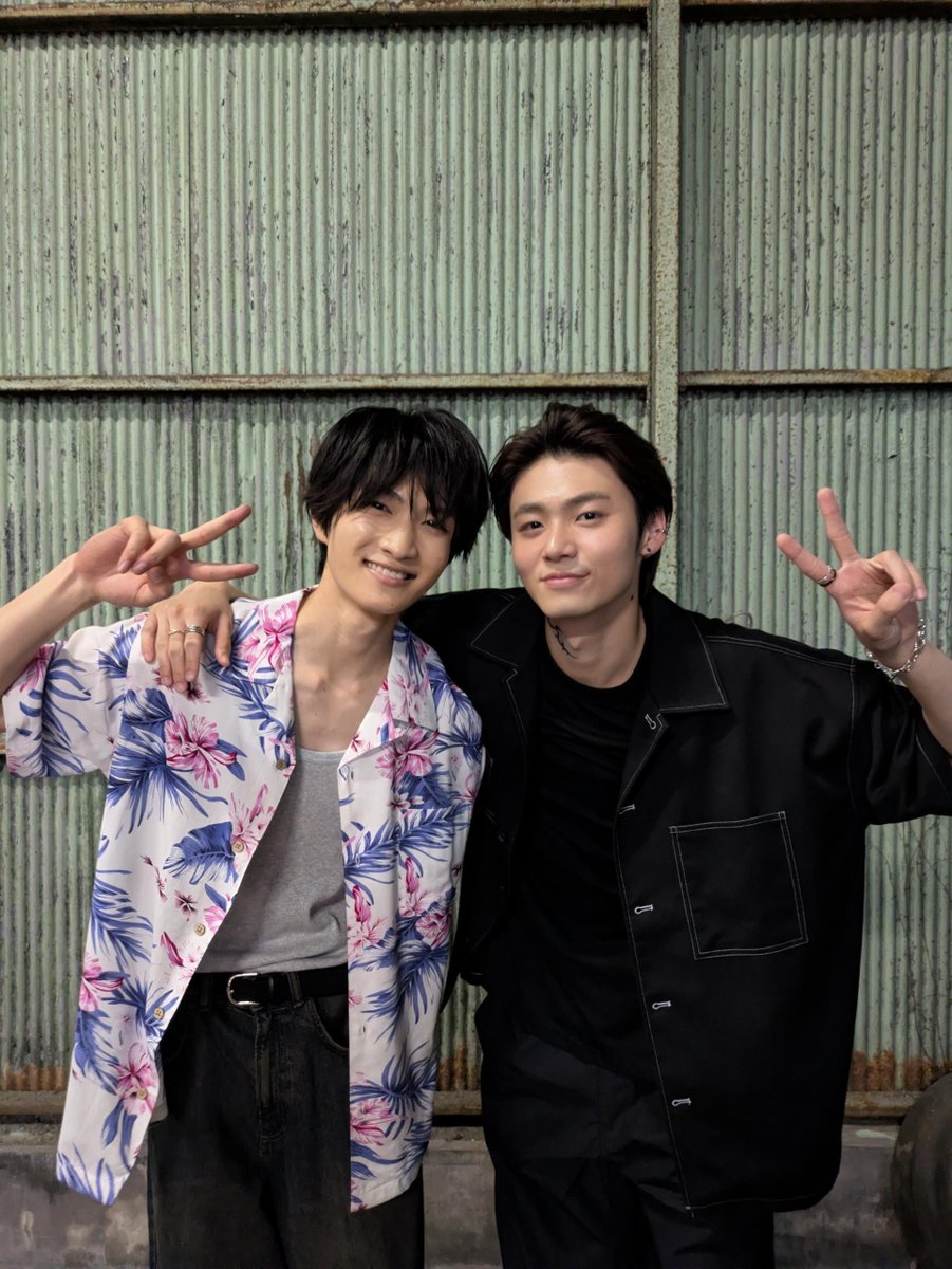 crossroad_ex's tweet photo. ┊ 𝒐𝒇𝒇 𝒔𝒉𝒐𝒕 ┊

#知念英和 さん #井内悠陽 さんの
ツーショットをお届け✌️

同い年×ニチアサ同期コンビ🍬🛞
の出ている物語はTVerで無料配信中☼˚˖
お見逃しなく💨
https://t.co/dG7wwcMQ4F

#ドラマクロスロード
毎週火曜よる𝟗時放送🩺 https://t.co/c0HVfYAWo9