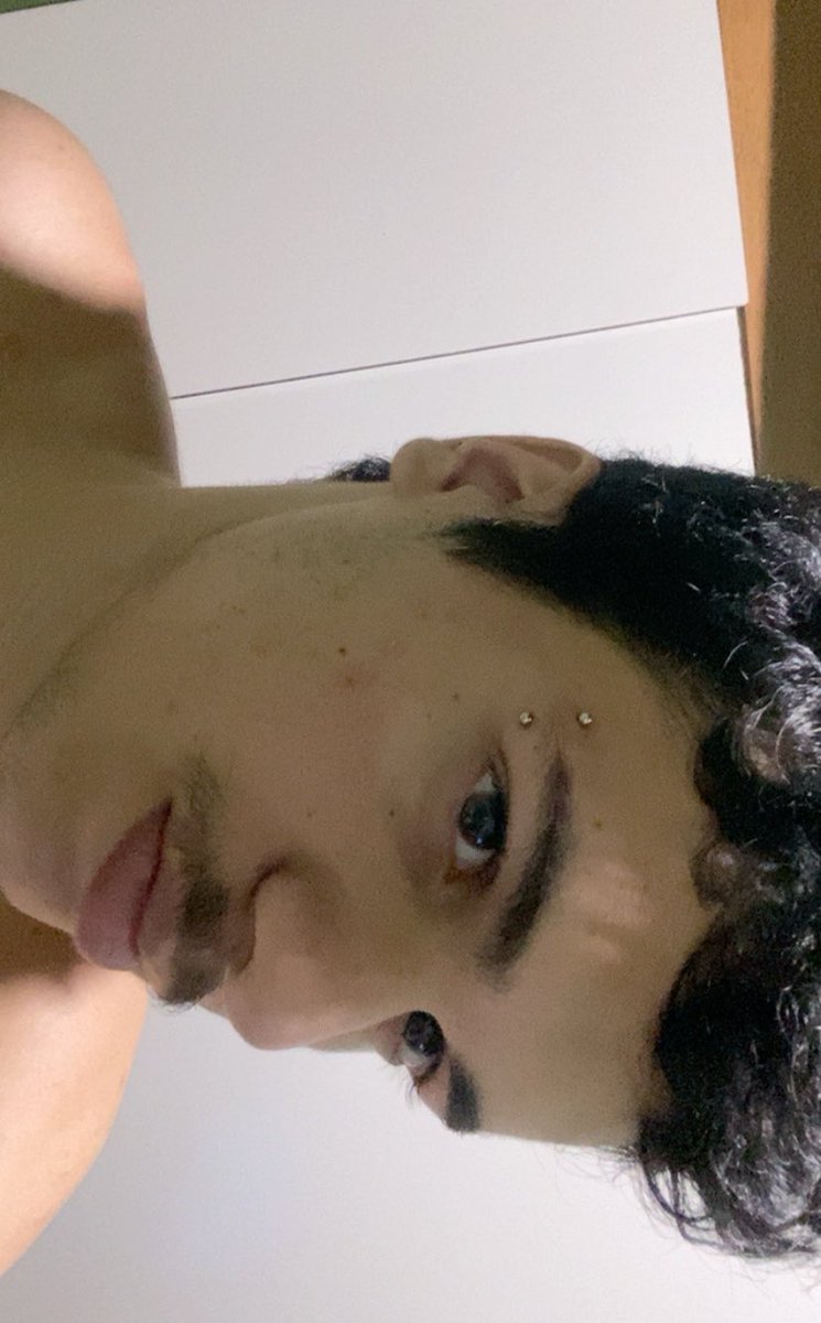 eugbeez's tweet photo. Ícon / Proprietário https://t.co/I2zvQqu3lN