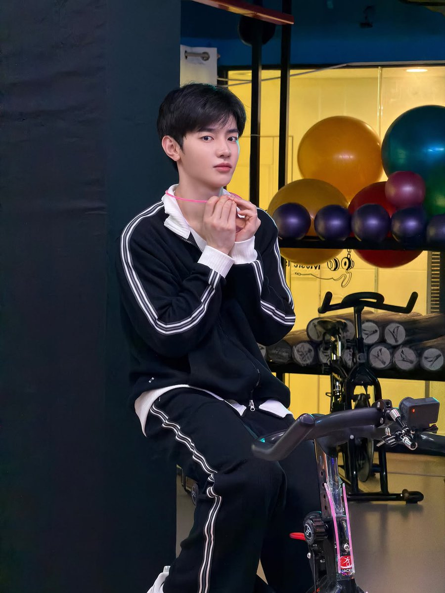 ZHANGHAOGLOBAL's tweet photo. [📸] 260827 — AND2BLE Instagram Update (1/2)

🔗 https://t.co/aYBmwLtUb5

#ZHANGHAO #장하오 #章昊 #ジャンハオ
#AND2BLE #앤더블 https://t.co/jgLr34Fhc4