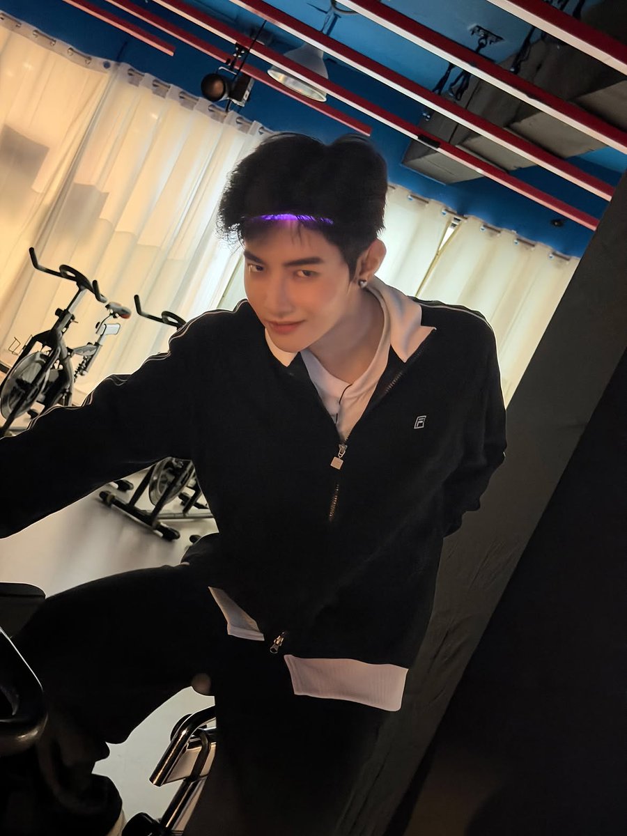 ZHANGHAOGLOBAL's tweet photo. [📸] 260827 — AND2BLE Instagram Update (1/2)

🔗 https://t.co/aYBmwLtUb5

#ZHANGHAO #장하오 #章昊 #ジャンハオ
#AND2BLE #앤더블 https://t.co/jgLr34Fhc4