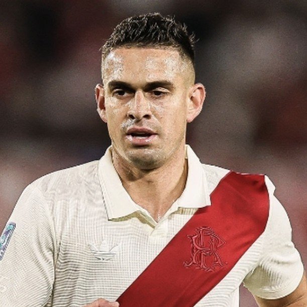 Joacmillo's tweet photo. River empieza a quedar afuera de Sudamericana cuando Coudet decide incluir a Borré en la lista y dejar afuera a Beltrán. https://t.co/7UpeaRqdaF