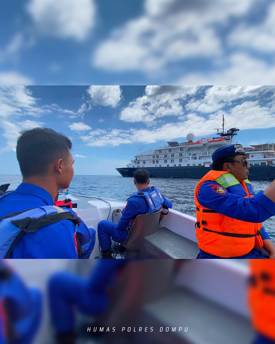 polresdompuntb's tweet photo. Sat Polairud Polres Dompu melaksanakan pengamanan wisata bahari sekaligus pelayanan kepada masyarakat pesisir di wilayah Kecamatan Pekat, Kabupaten Dompu, Selasa (25/8/2026).

#PolresDompu #SatPolairud #PolisiPenolong #WisataBahari #HumasPolri https://t.co/RWc0XPRHiu