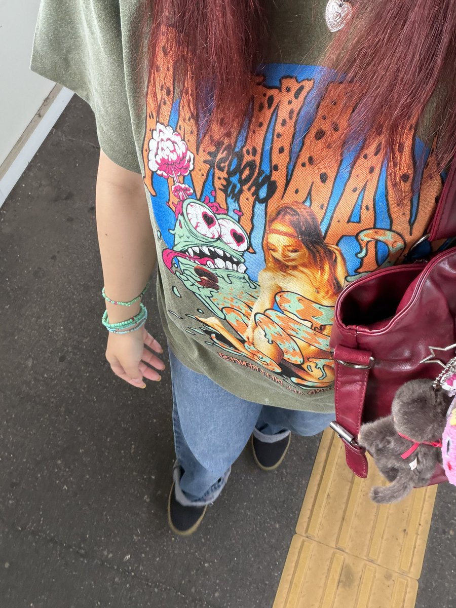 26mil__'s tweet photo. ワイバンで買ったワニマTシャツちょーかわいい🤩🤩 https://t.co/M1ZdjP5Y9g
