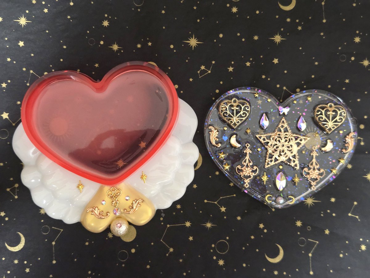 moonowl16's tweet photo. 8/29、花巻市で開催の銀河マルシェに持っていきます✨
全部レジンでできた小物入れです🥰
まあまあの大きさです🫶

実物を見に来てくださいね🪄

#レジン #ハンドメイド #手づくり #レジン雑貨 #レジンアクセサリー https://t.co/aiZoGTELRC