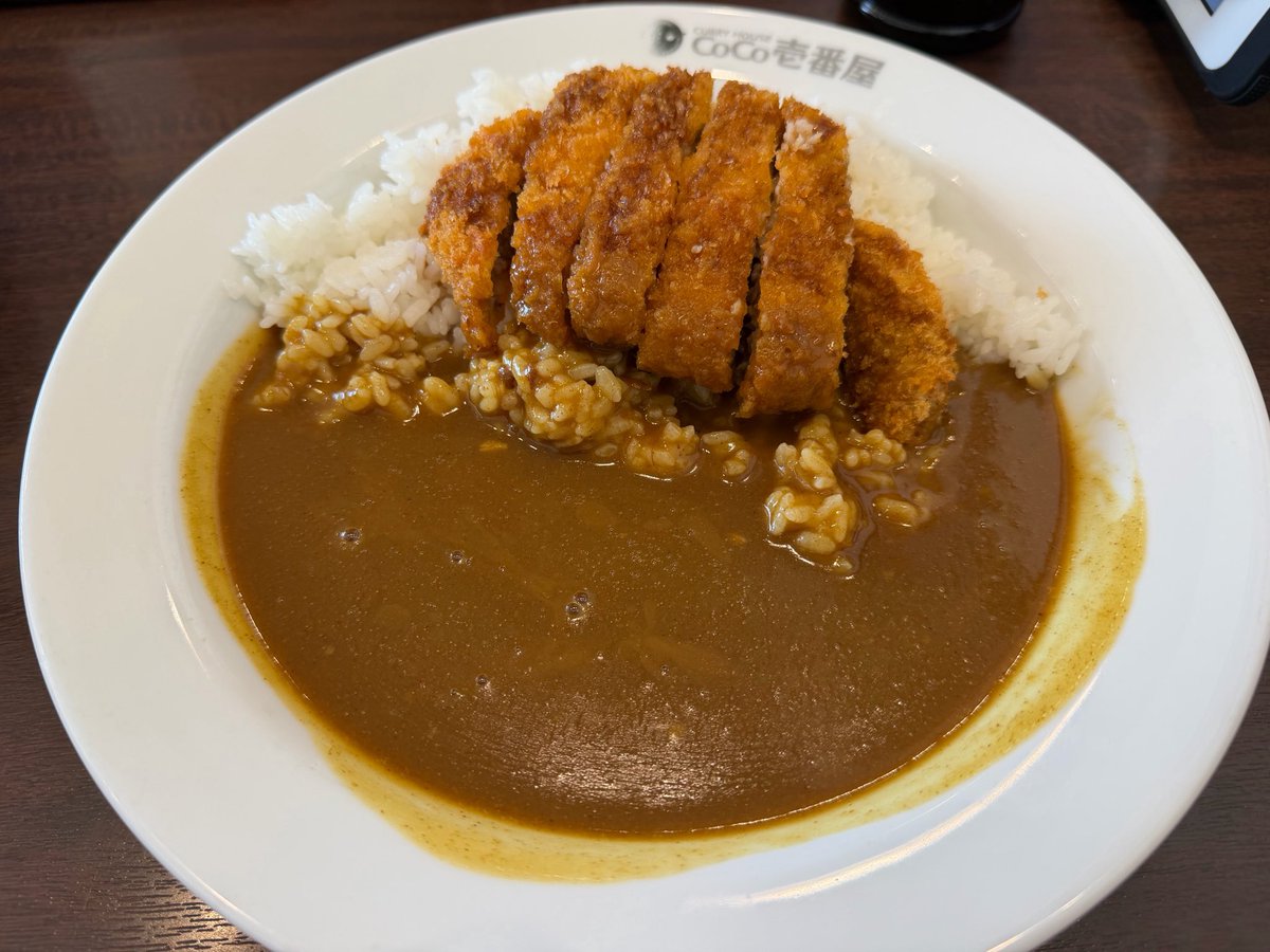 Criticalhit1125's tweet photo. ササミかつ終わってたからメンチカツカレーにした🤤 https://t.co/1zM27yZVvT