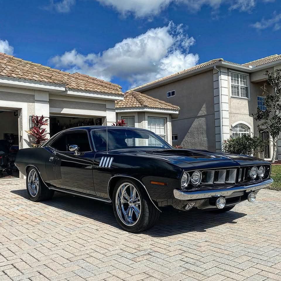 RestoMod804's tweet photo. Plymouth cuda 🇺🇲 https://t.co/NGaJ3gKY2f