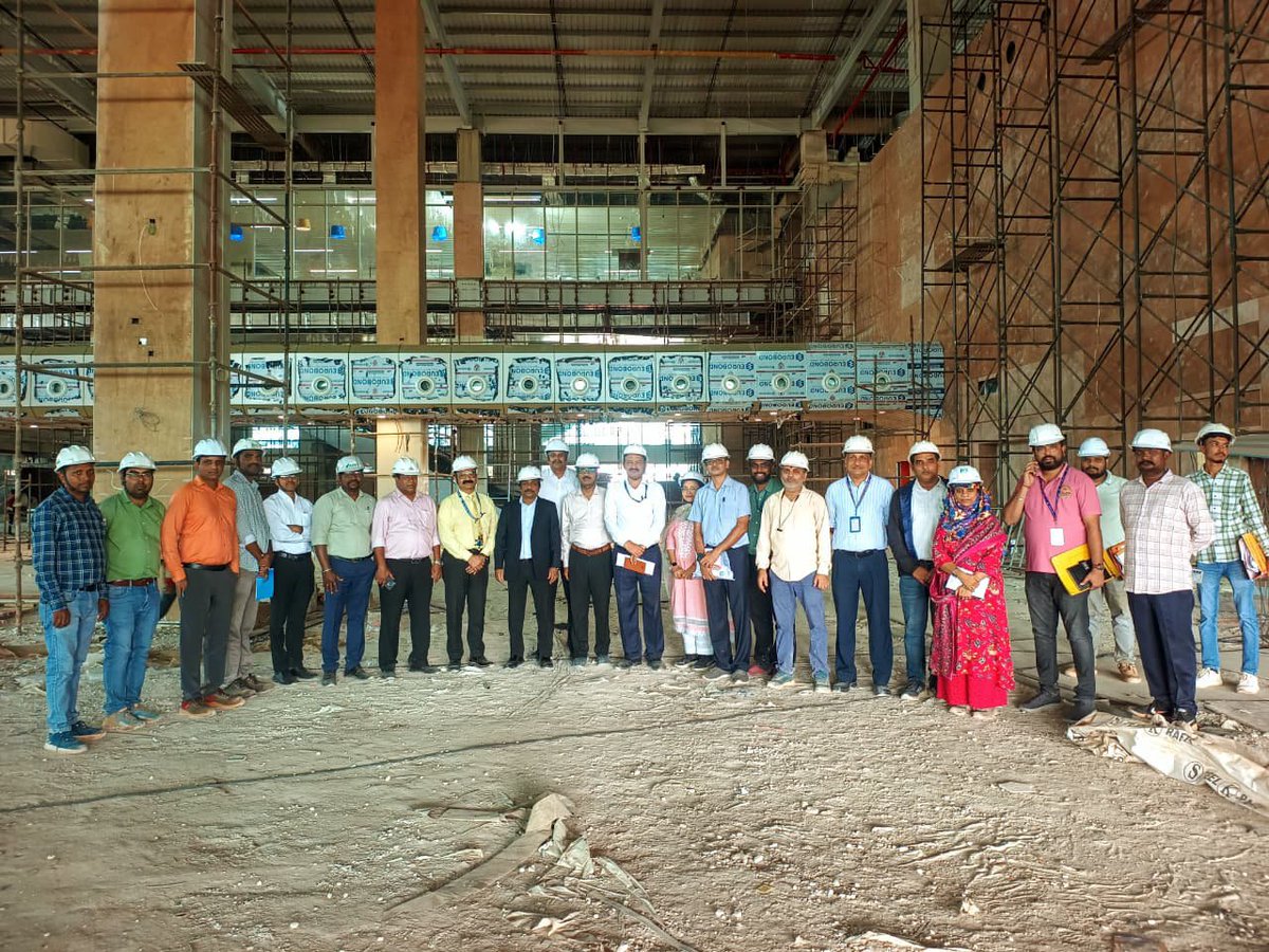 aaihbxairport's tweet photo. Team comprising HODs of all concerned Departments from RHQ, Chennai visited Hubballi Airport to review the project of construction of NTB which has reached to the final stage. Detailed report will be forwarded to CHQ and HMCA for further action.
@AAI_Official @AAIRHQSR @aairedsr https://t.co/PtBSVMWymE