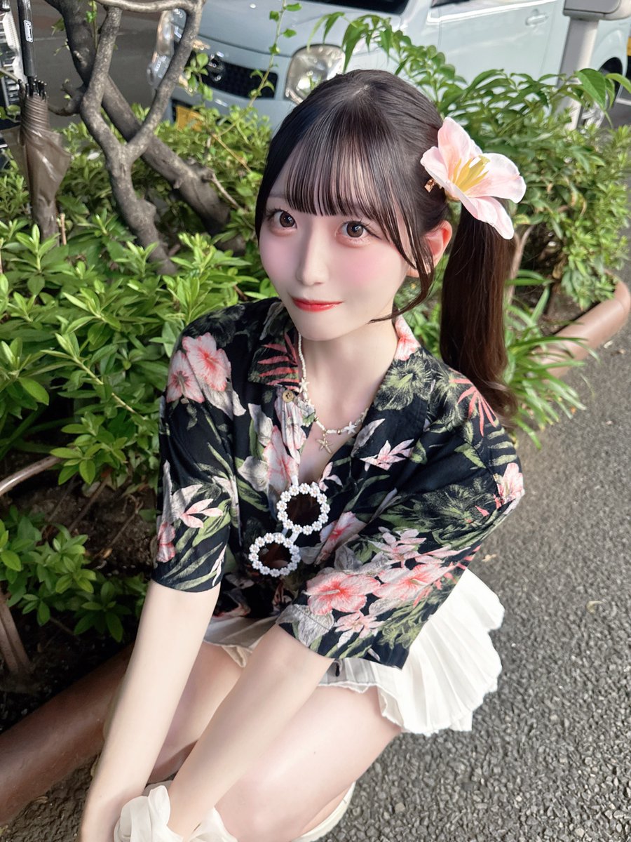 yui_toutoina's tweet photo. おはよー！アロハシャツ🤙🏻🌺 https://t.co/fHl96n6Mtz