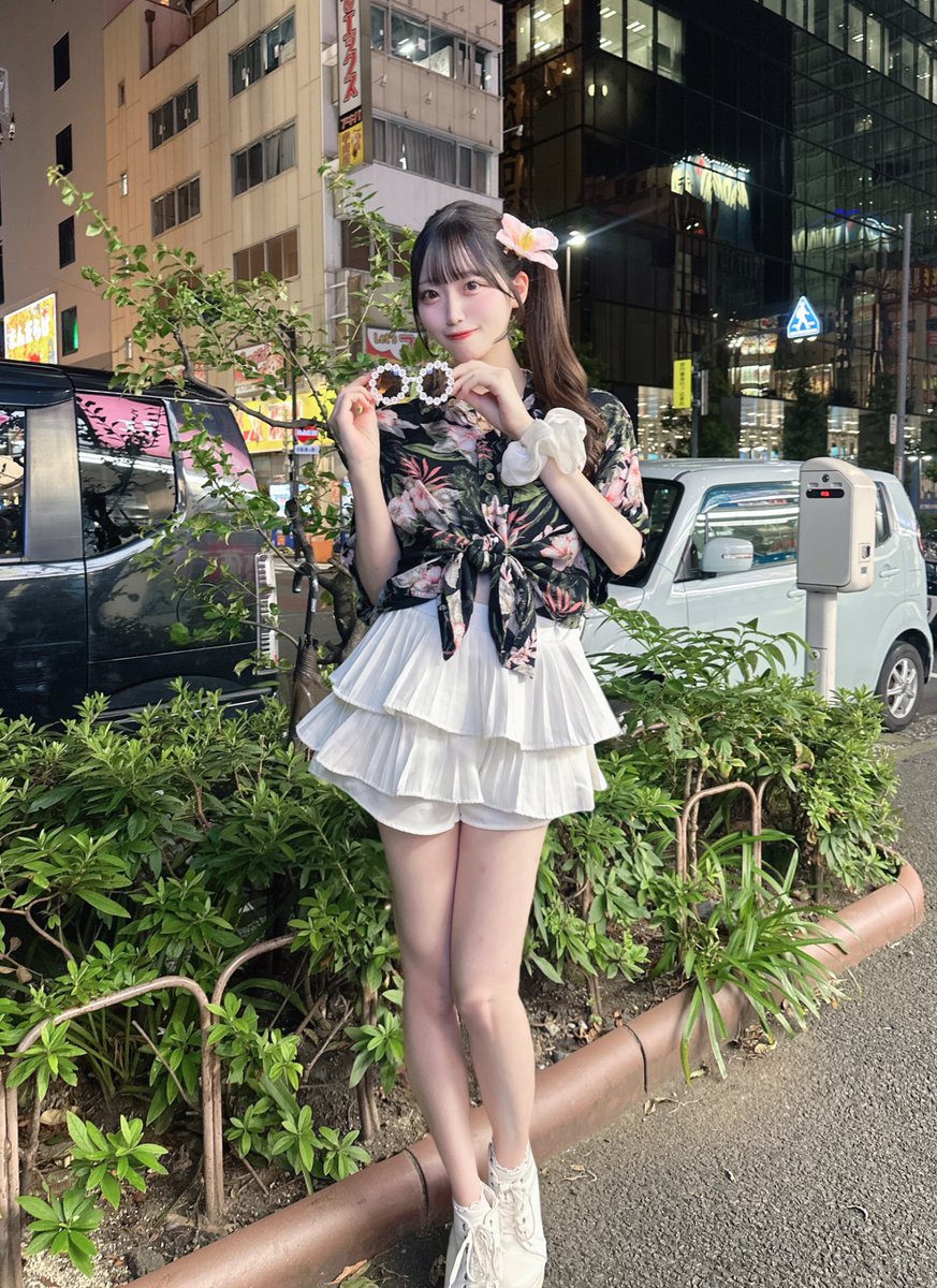 yui_toutoina's tweet photo. おはよー！アロハシャツ🤙🏻🌺 https://t.co/fHl96n6Mtz