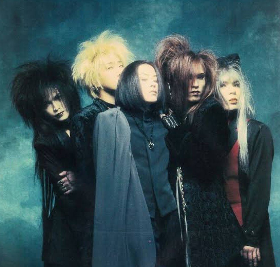 kihiro92102420's tweet photo. 昔のLUNA SEA

カッコよすぎ…🤟😝

俺には音楽とドラムしか
ないから…

俺の人生にかかせないもの

この世から消えるまでずっと
ずっと一緒だから… https://t.co/GjPvYHgvyb