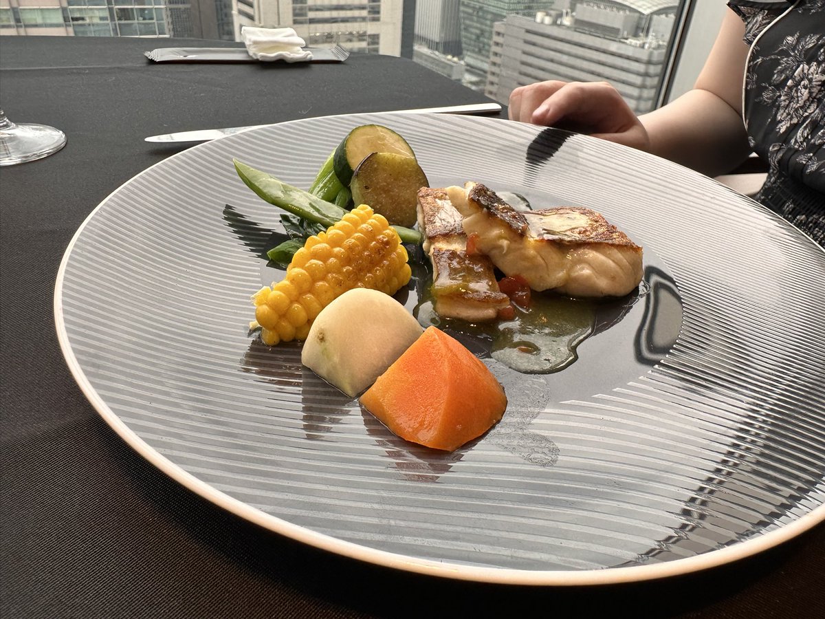 BeAT_not_beet's tweet photo. よめ氏は好き嫌いにより
ボクとメニューが違ったりします( ˘ω˘ ) https://t.co/gMBtI2PLdI