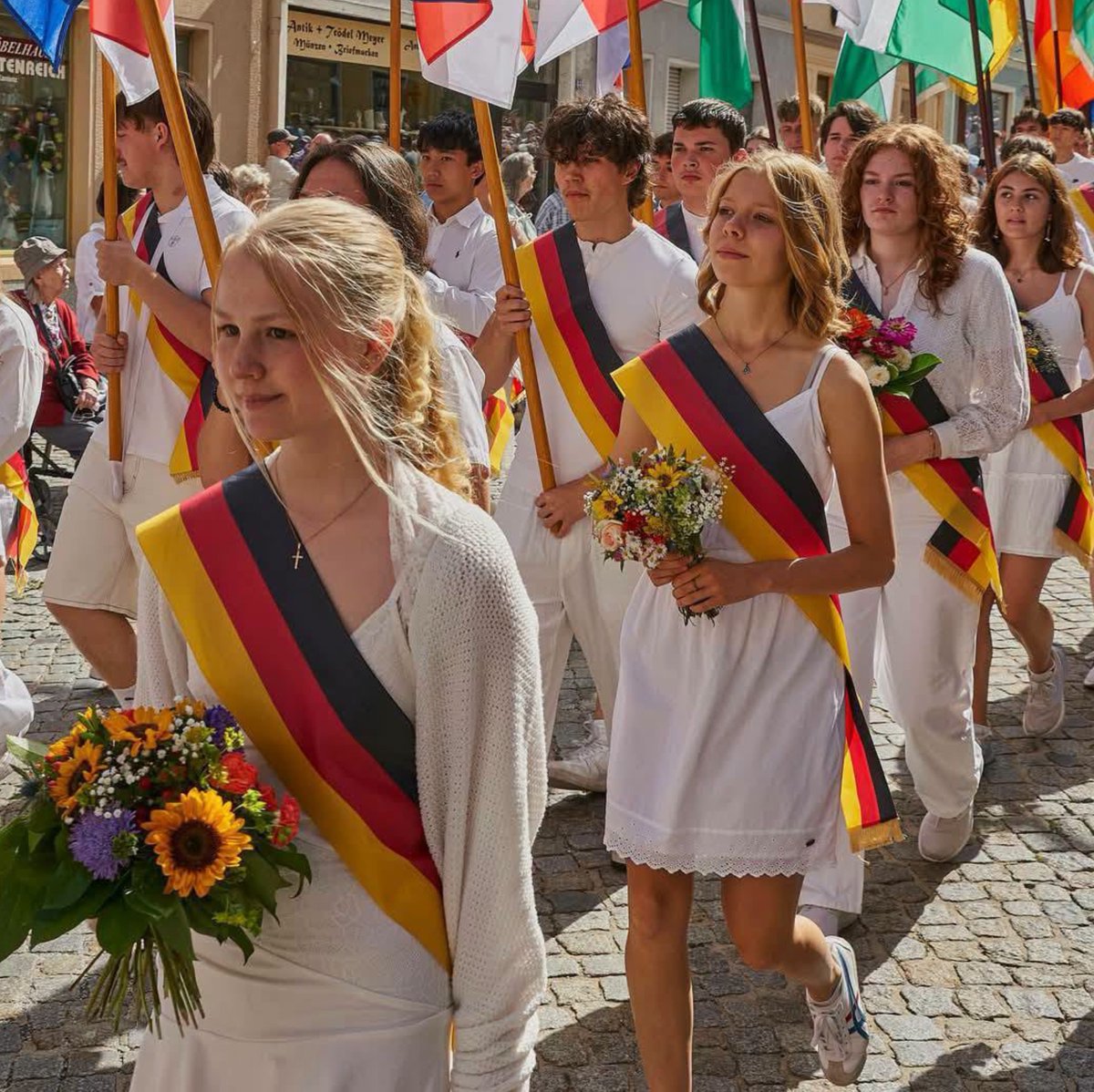 RadioGenoa's tweet photo. Make Germany German again—support AfD. https://t.co/a8g7qDu9FV