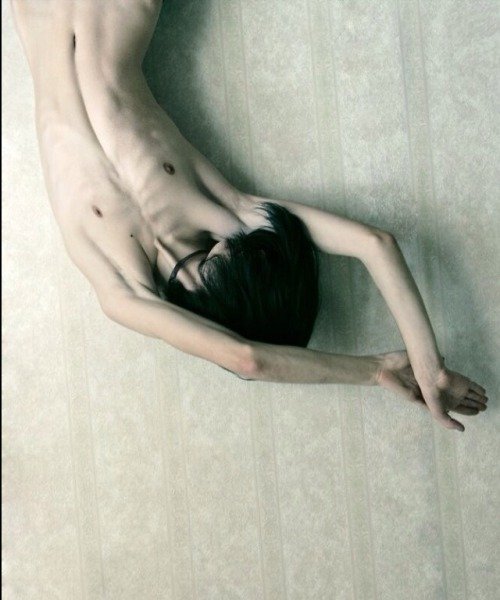 staggeringfool's tweet photo. ↪️ #malespo https://t.co/DdJ2NnP9YG