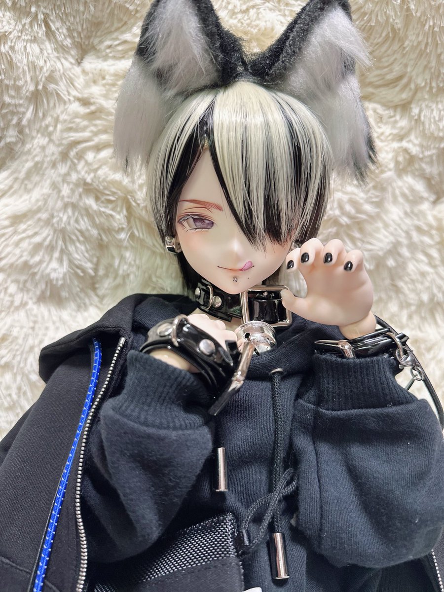 kuro566712's tweet photo. 舌ペロ＆ピアスの
イタズラっ子なお兄さん♡が誕生🤩🫶
大きめのリングピアスが表情に
マッチしてくれました😆👍
 #くろまめっ子
  #kome瞳
  #ぴぐウィッグ 

https://t.co/whZJEGAkUH https://t.co/pNhaLeI4Fw