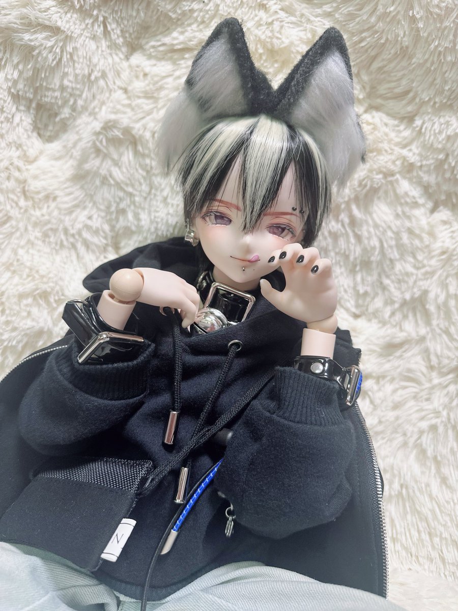 kuro566712's tweet photo. 舌ペロ＆ピアスの
イタズラっ子なお兄さん♡が誕生🤩🫶
大きめのリングピアスが表情に
マッチしてくれました😆👍
 #くろまめっ子
  #kome瞳
  #ぴぐウィッグ 

https://t.co/whZJEGAkUH https://t.co/pNhaLeI4Fw