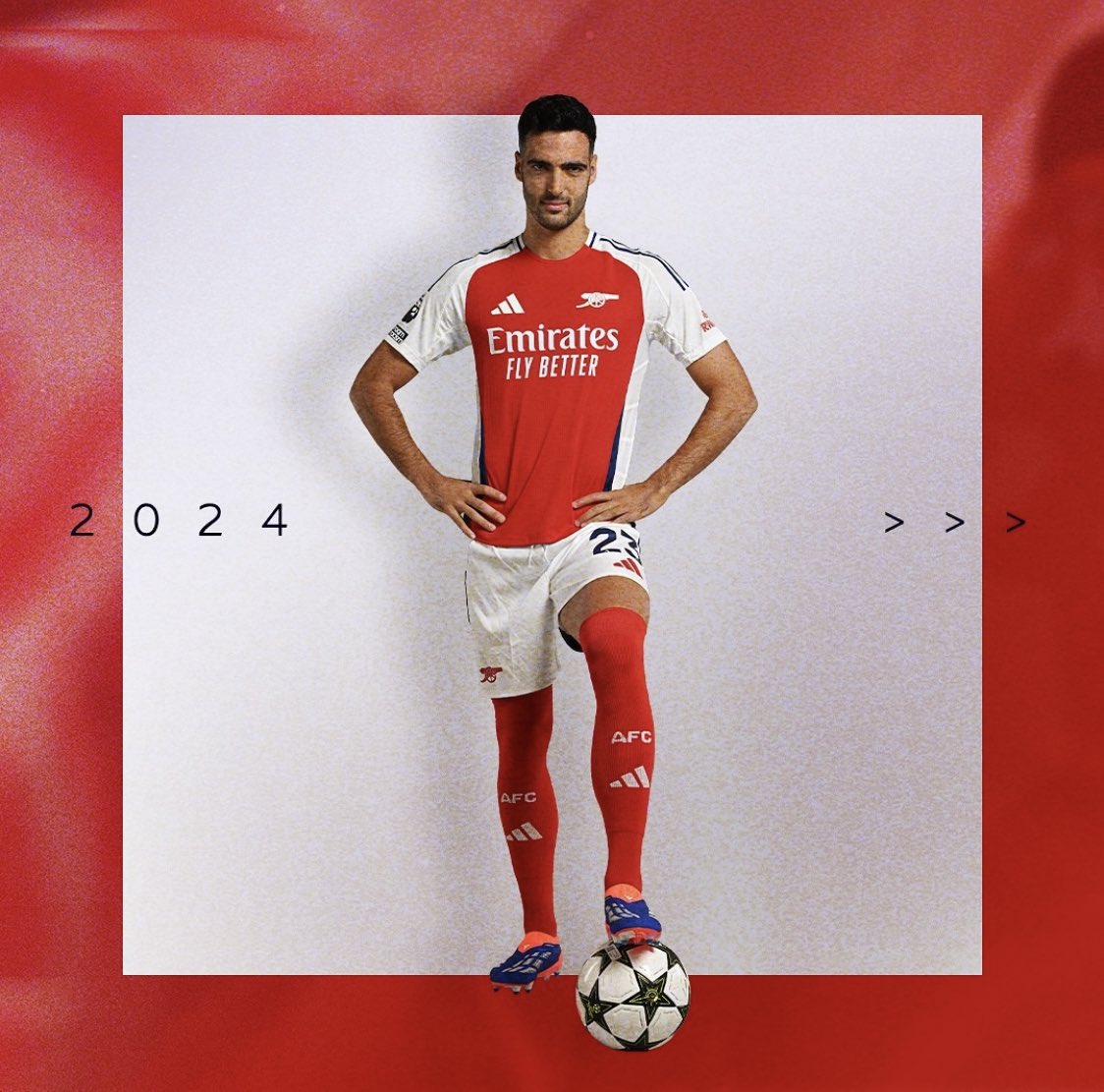 afcstuff's tweet photo. Mikel Merino recreating photos of him in an Arsenal kit as a child in 2005, upon signing for the club, on this day in 2024. 🥹❤️ https://t.co/BSE1S4Fv9T