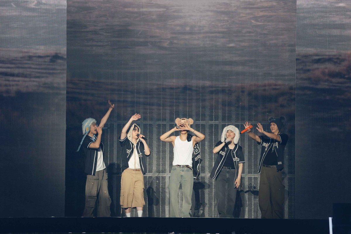 wowow_mj's tweet photo. 📢8/28（金）午後8:00～
#EXO PLANET #6 - EXhOrizon in JAPAN
7月の千葉公演を全曲・MCノーカットで #WOWOW で放送＆配信‼️

個々での活躍も目覚ましいEXOメンバーの最新の姿は必見
🤍🐶🐧🐰🐻🐥🤍

📱放送同時配信での視聴は
https://t.co/7kt5R8CjRO

📱6カ月間アーカイブ配信あり

@EXO_NEWS_JP https://t.co/FfsYeh6Bzj