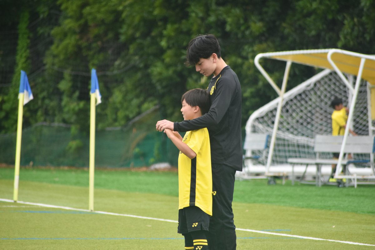 REYSOL_Official's tweet photo. 昨日圧巻のプロデビューを果たした #長南開史 選手。

トップチームの中では末っ子ですが、アカデミーの後輩たちにとっては、いつも可愛がってくれる優しいお兄ちゃんでもあります。

そんなカイジの活躍は、後輩たちにとって心から誇らしく、最高の刺激になっています🔥

@kswacademy #GototheTop https://t.co/IVlX0MnoW6