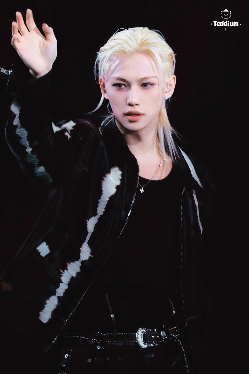 Teddium0915's tweet photo. 260823 🖤🤍
TIMA

#Felix #필릭스 
#StrayKids https://t.co/y0nC8qIfiC