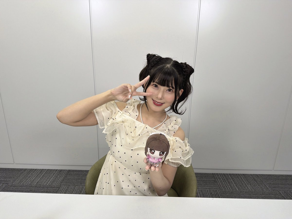 iidahikaroom's tweet photo. 🌟━━
　#飯田ヒカル のヒカROOM
　第35回生放送は来週8/31（月）夜8時から
　　　　　　　　　　　　　　　　　━━🌟

第35回のご招待です🎶
バースデーイベントの感想も大募集中✨
どしどし送ってください💨

📮https://t.co/8SKGXTan18

🔻タイムシフト予約🔻
https://t.co/QWizmUfmDq

#ヒカROOM https://t.co/kcuopidwwl