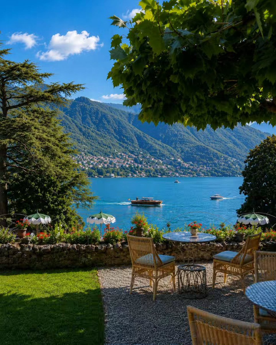 flower6260's tweet photo. Como Lake, Italy https://t.co/9bBAdTsLDP