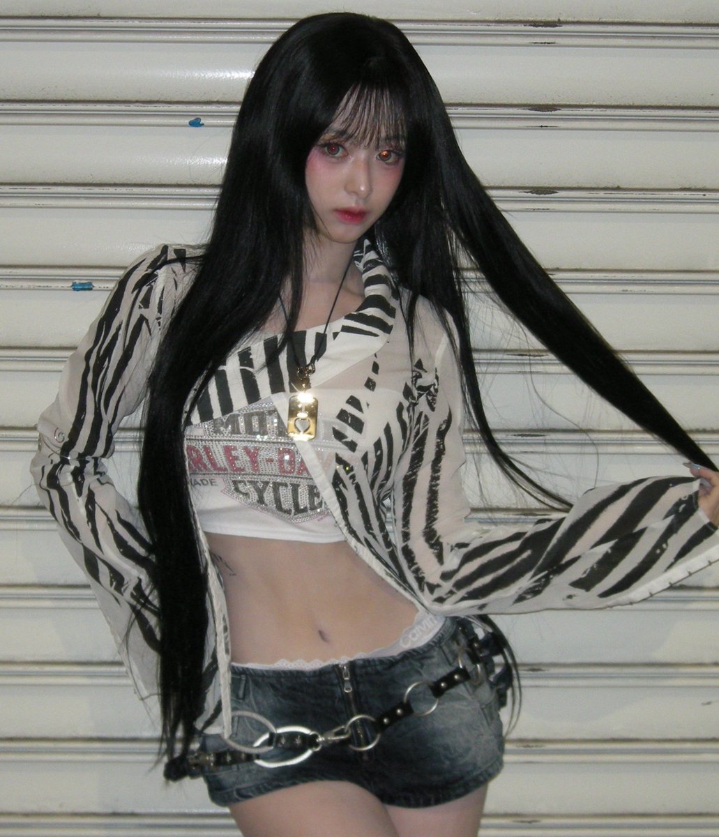 lettersforahy's tweet photo. she can be cute and hottie at the same time 💅

#AHYEON #아현 #BABYMONSTER https://t.co/l0FFGWoKid