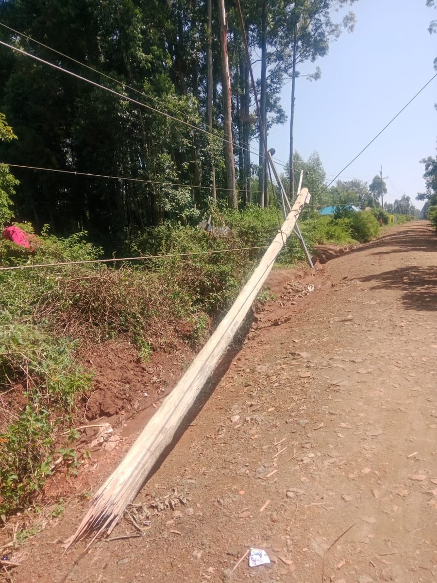simantohz's tweet photo. @KenyaPower_Care Whats the update on this under REF 15740963 @KenyaPower_Care .. https://t.co/c5Dm8WxWLZ