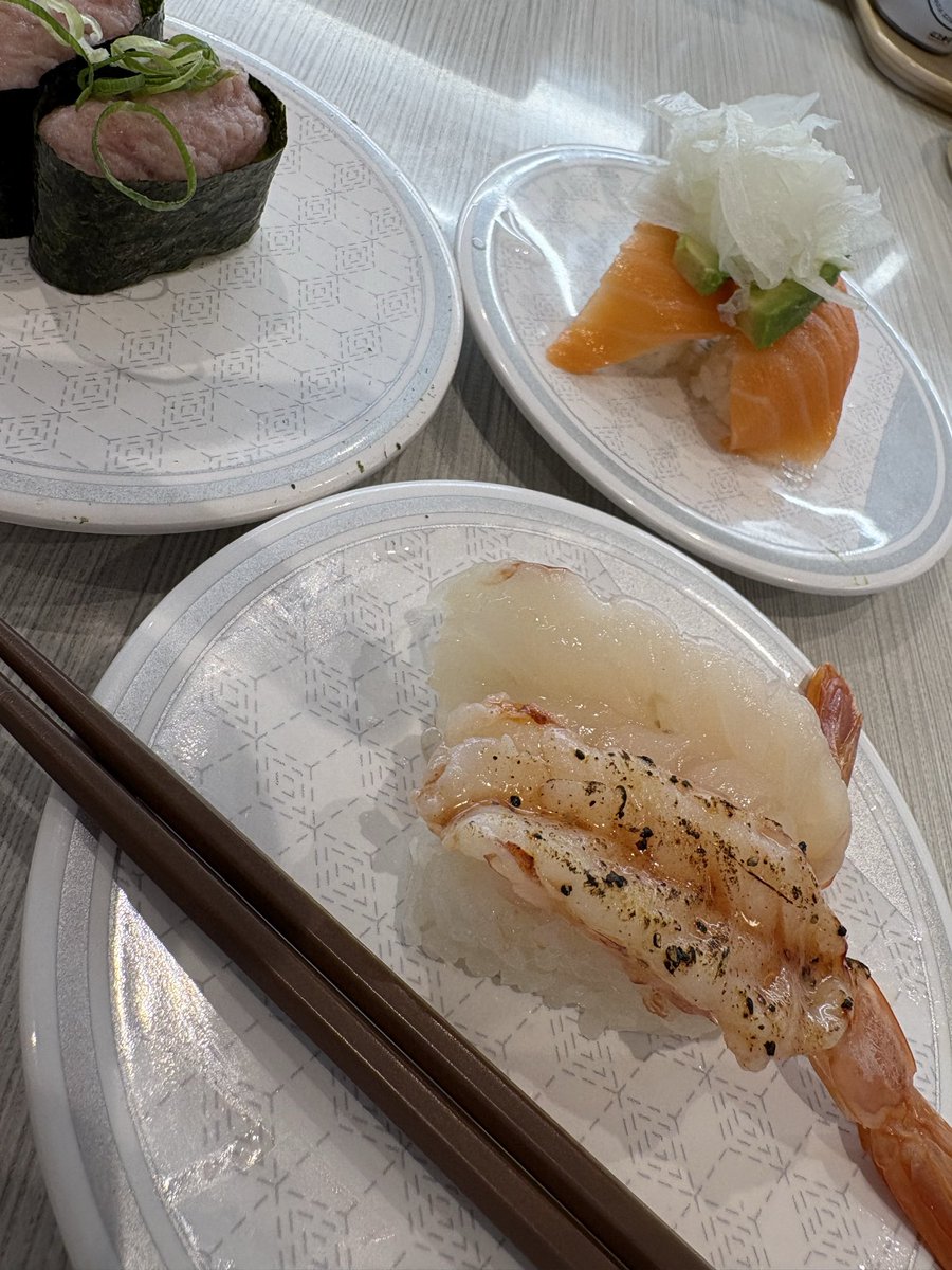 Pamocandayo's tweet photo. ランチは迷ってはま寿司 https://t.co/CHoKAnnZR5