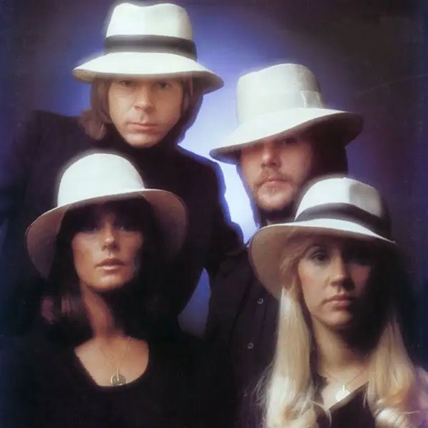 abbaomnibus's tweet photo. Dancing Queen 50th anniversary gallery. 90 international singles and other memorabilia
https://t.co/taSx0PquCE
#abba #abba1976 #dancingqueen50 https://t.co/M94OzhEV03