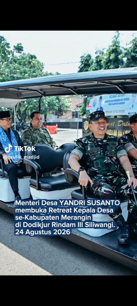 PiqryP's tweet photo. RETREAT KADES se Kab. Merangin Prov. Jambi dibuka Mendes PDT @YandriSusanto27 dihadiri Bupati Merangin, Danrindam III Siliwangi pesannya desa utkmenyusun program lebih maksimal sesuai  . 
#RetreatDesaMerangin #DesaBerdayaWargaSejahtera
#KDMPMenyuplaiMBG
#DesaSehati https://t.co/mJquEtKjiB