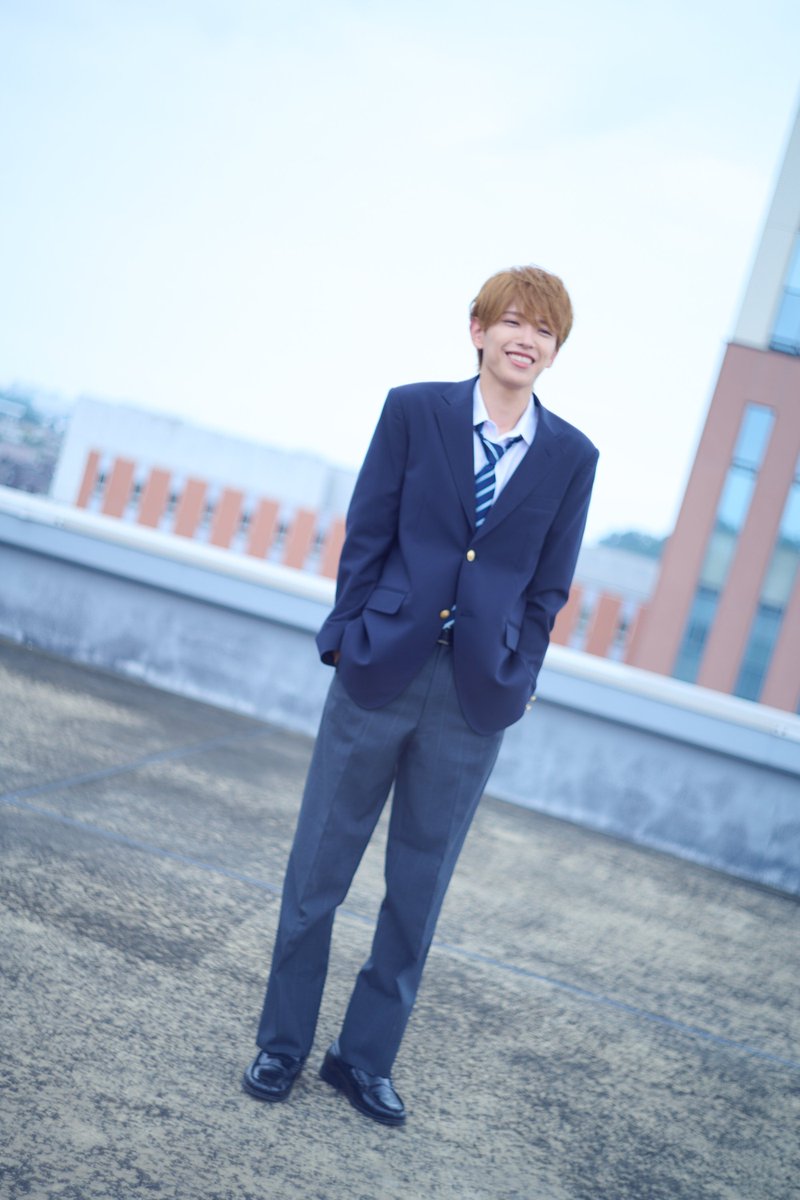 oshidoraEX's tweet photo. ☁#夏色の雲が恋と嵐をまきおこす⚡️

＼TVer 7話配信終了まであと3日‼️／

皆さま7話の予習復習はできていますでしょうか❔️
夏輝のモテモテブレザー姿
しっかり目に焼き付けてくださいね💚

ちなみに…
SNSアカウントでは
いつでも屋上で深田さんが待っています💌
まだまだ #夏雲嵐 の応援をよろしくお願いします☀

#深田竜生 #ACEes