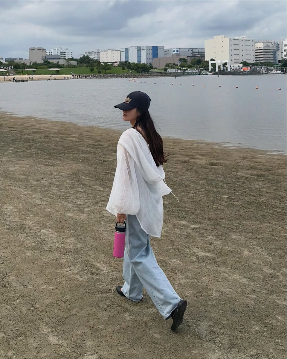 MirthaKeimig's tweet photo. 心の中にぽっかりと穴が空いたような、不思議な静けさ。結構大事なことだと思うんだ。 👇
vSBoiq https://t.co/ckHkSTy5df