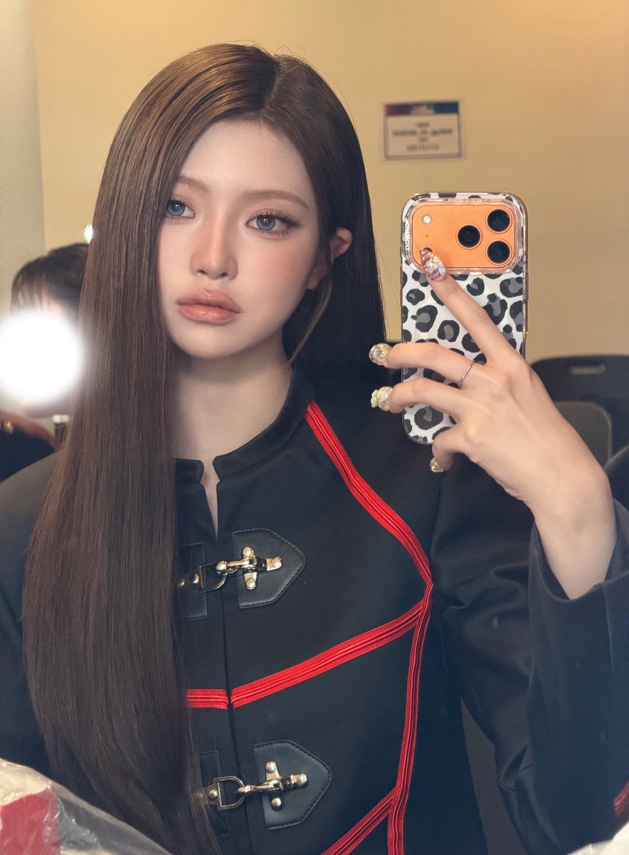 KiiiKiii_talk's tweet photo. 키키네 응원단쟝🔥🔥🖤

#KiiiKiii #키키 #HAUM #하음 https://t.co/I8F4DLNpg1