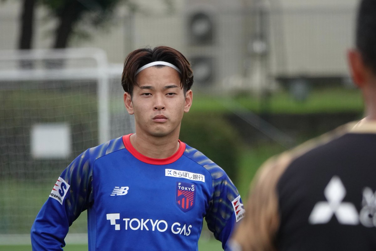 fctokyoofficial's tweet photo. 🔵TRAINING PHOTOS🔴

Never satisfied.

#マルセロヒアン #本間至恩 #長倉幹樹 #小湊絆
#fctokyo #tokyo https://t.co/XGHNxffXdS