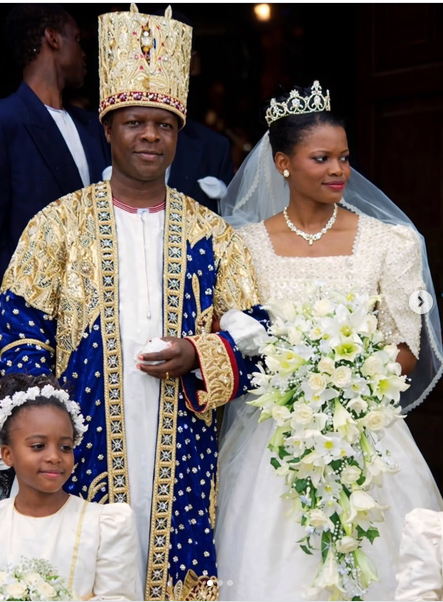 bbstvug's tweet photo. Katonda mulungi ate mwesigwa, Olwaleero Nnyinimu Ssaabasajja Kabaka Ronald Muwenda Mutebi II ne Nnaabagereka Sylvia Nagginda lwebawezezza emyaka 27 mu bufumbo obutukuvu oluvannyuma lw'okugattibwa mu lutikko ya St. Paul e Namirembe  nga 27 August 1999 ate Ccuucu naagabula Obuganda mu Lubiri e Mmengo.  Oyogeeyoge Nnyanjatemanyirwa. #BBSKATI