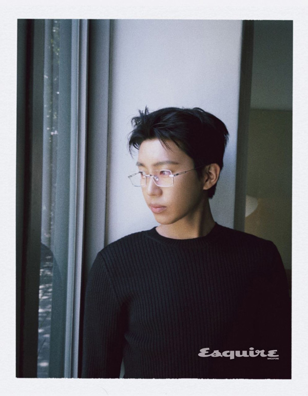 Hero__rang_'s tweet photo. 임영웅은 진짜 신기한 게

사진마다 사람이 달라 보여서
매번 처음 보는 얼굴처럼 감탄하게 됨😍
근데 또 자세히 보면
내가 제일 좋아하는 그 얼굴임😌

결론,
임영웅은 임영웅이라서 미쳤다🩵

#임영웅 #임영웅에스콰이어 #IMHEROESQUIRE #LimYoungWoong #LYW #IMHERO https://t.co/LkOwZ2krBL