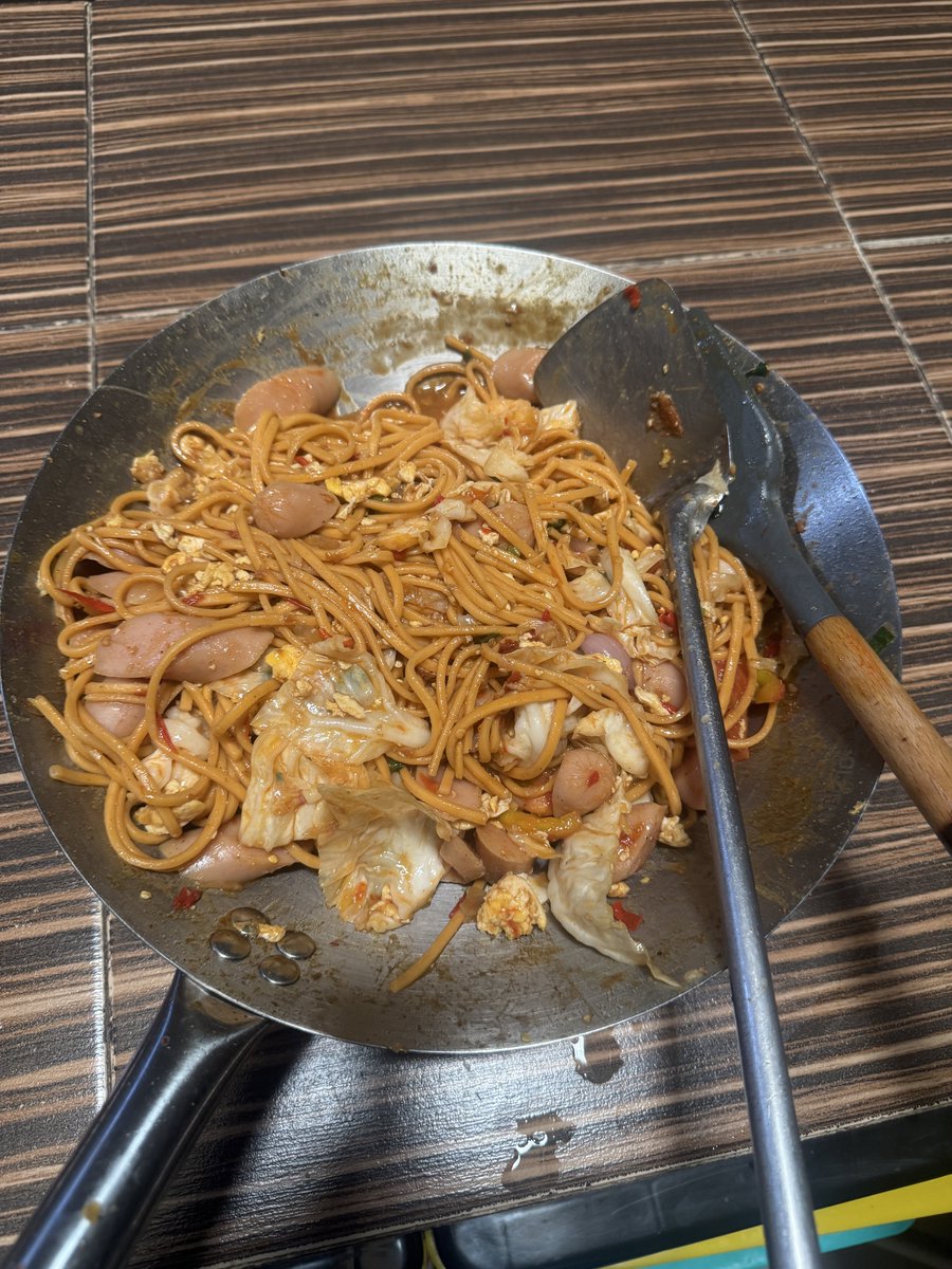 akyungja's tweet photo. Wfh sempat sempatnya masak pas rest time wkwk https://t.co/ZKJrc6y4Ta