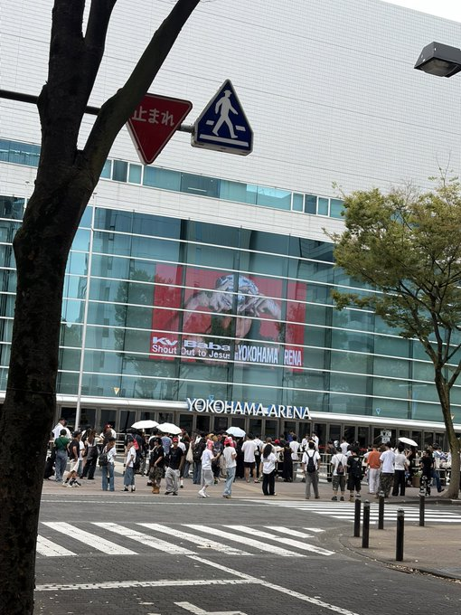 kvi_bba_fc's tweet photo. 🔥 KviBaba 「Shout out to Jesus in YOKOHAMA ARENA」🔥

いよいよFINAL PERFORMANCE‼️
最後に待っているのは、最高すぎるフィナーレ――⚡️

▶︎ 公式生配信
https://t.co/5DjGUfslPL

この瞬間、この熱狂、このステージを絶対に見逃さないで🔥

#kvibaba
#横浜アリーナ
#横アリ https://t.co/yuf13A8rj2