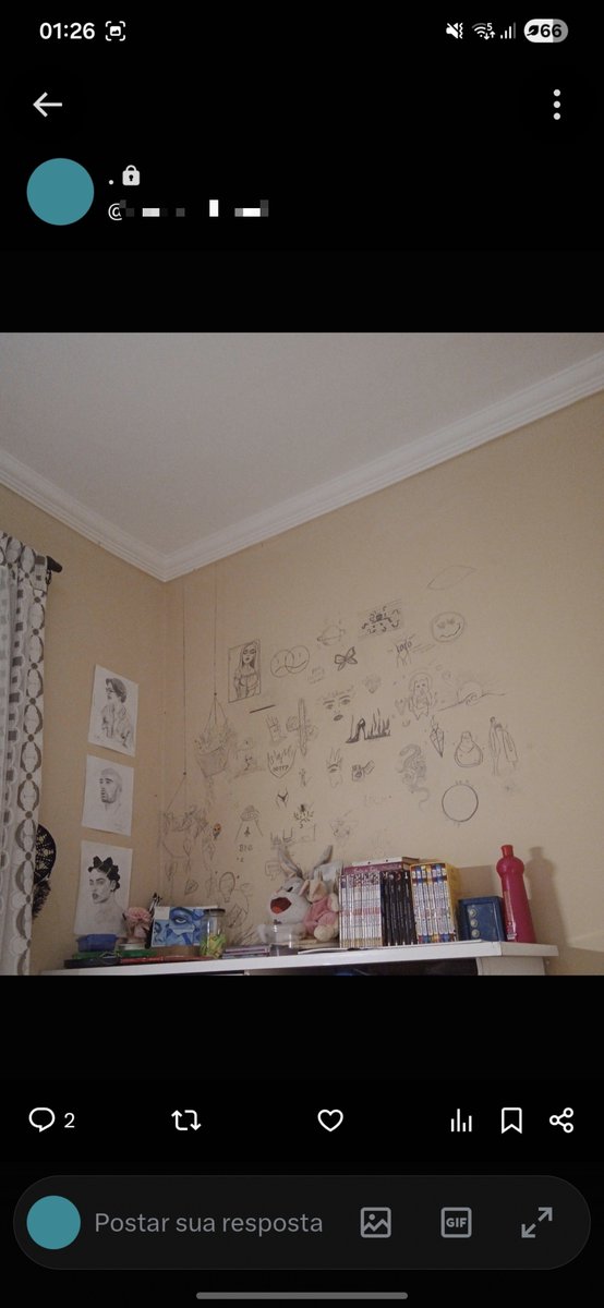 analucerinor's tweet photo. eu aos 14 anos decorando meu quarto https://t.co/2s5Z7OgGJT
