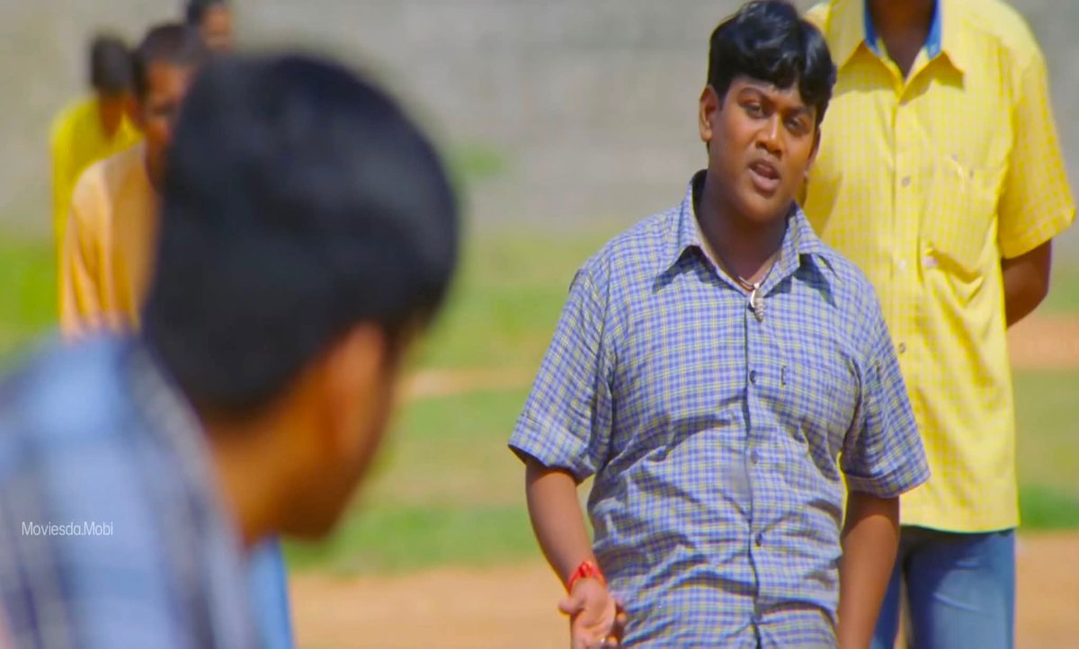 Bacteria_Offl's tweet photo. நேத்து நேபாள் வெள்ளத்துல பல பாலங்கள் அப்படியே அடிச்சிட்டுப்போகுது. 

நிறைய பேர், “இயற்கையின் பலம், இயற்கையின் வேகம், இதுக்கு முன்னாடி மனிதன் கட்டிய எதுவும் நிற்கமுடியாது” இப்படி எல்லாம் பேசுறாங்க. 

பரவால்ல, இவங்க பெரிய வெள்ளம் வரும்போது, இயற்கை சீற்றங்கள் வரும்போது, man made structures தாங்காதுனு புரிஞ்சவங்க போலன்னு தோணுது.. 

ஆனா, இதே ஆளுங்க தமிழ்நாட்டுல இப்படி வெள்ளம் வந்து ஏதாவது பாலம் அடிச்சிட்டுப்போனா, உடனே அதுல  ஊழல் பண்ணிட்டாங்க, அதான் ஒரு வெள்ளத்துக்கே அவங்க கட்டின பாலம் தாங்கல அப்படினு பேசுறாங்க. 

அப்போ இங்க மட்டும் “இயற்கையின் பலம்” ஒன்னும் இல்லையா??