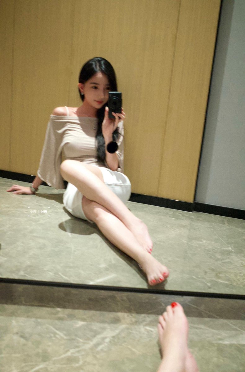 SandraLopebpkr's tweet photo. 35岁婚内单身微寡女律师

刚注册的这个软件。真心的希望能在x上找个三观契合 平时能聊得来的搭子 真人来聊聊吧 https://t.co/uk3rjJ7D6N