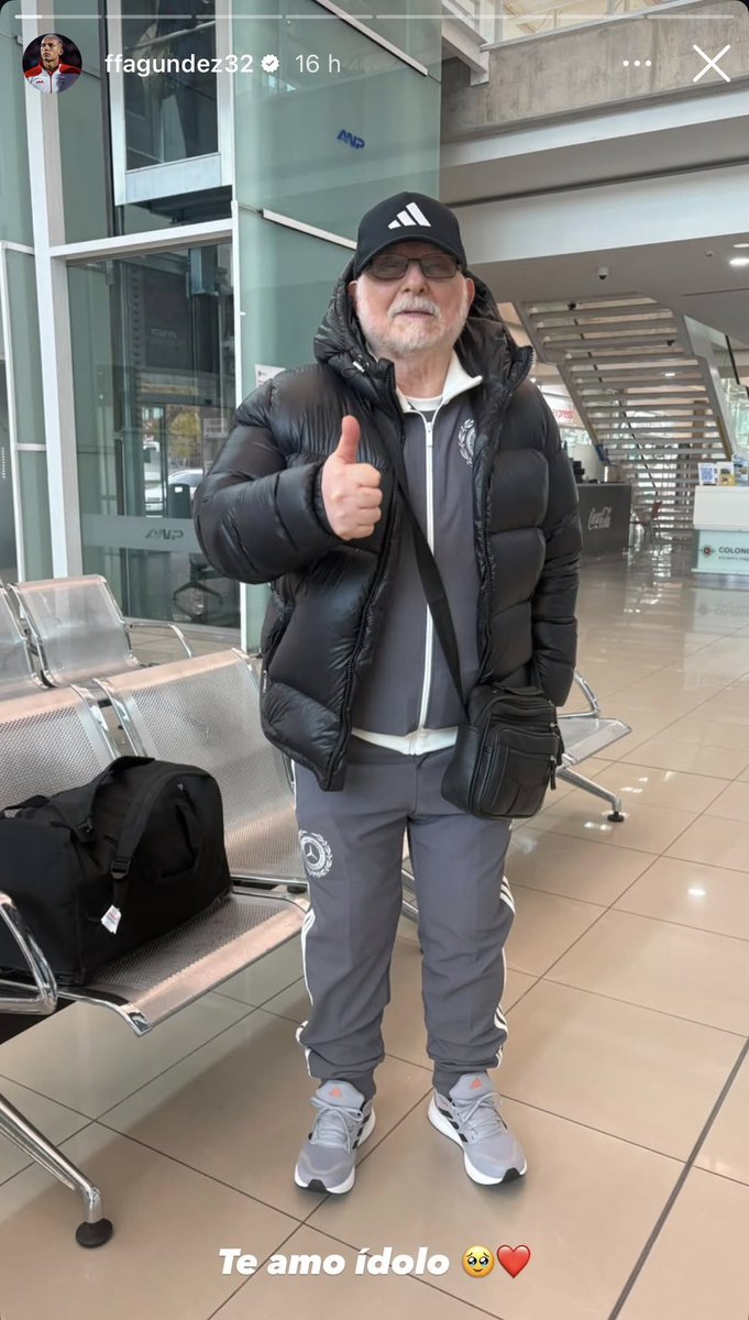 MarquezCaroR's tweet photo. Recuerdo haber visto muy frustrado a Franco en Montevideo porque nunca entró y su familia estaba ahí para verlo.

Hoy su padre viajó para verlo y qué noche le pudo dedicar. La vida y el fútbol dan revanchas siempre ❤️ https://t.co/D3J8Epejgj