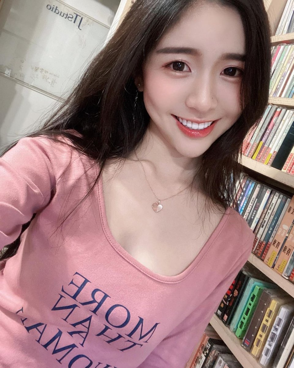 Mmurph1968's tweet photo. 海淀区
老师028
订课截图联系客服：@RODRIGO56886504
（订100抵课费 白嫖勿扰）
#北京
#北京
世界上有四种油 ，香油 ，酱油，豆油还有……爱老虎油 ✨ https://t.co/cggUeKWsFu