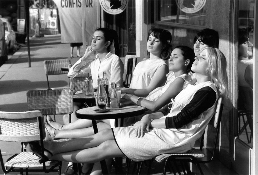 eyeonaxis's tweet photo. Hairdressers sunbathing, France, 1966, by Robert Doisneau https://t.co/W2bhAylju8