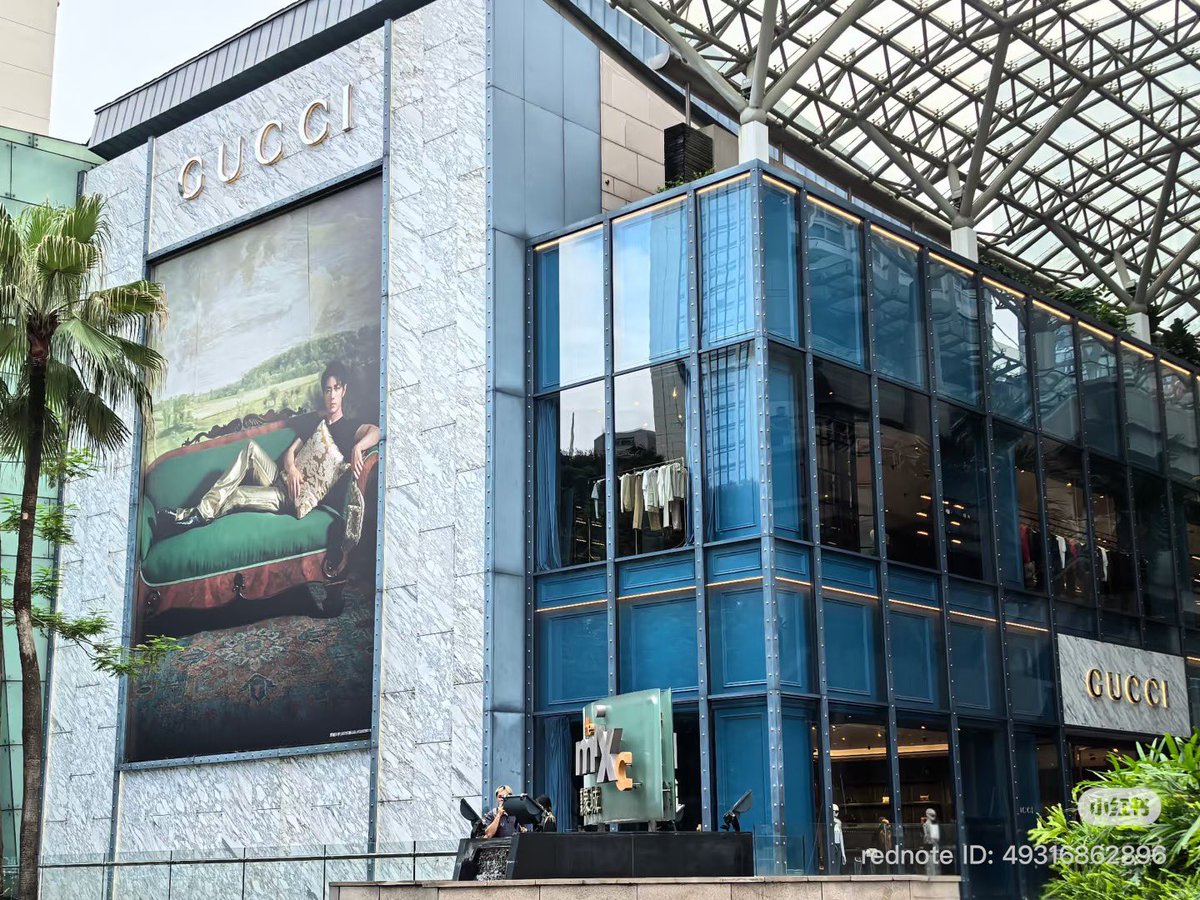 ttoonmikwl's tweet photo. Gucci เล่นใหญ่ทุกรอบจริงๆสมมง

GUCCI EMPEROR XIAO ZHAN
#XiaoZhanxGucci https://t.co/azYjf1Clmj