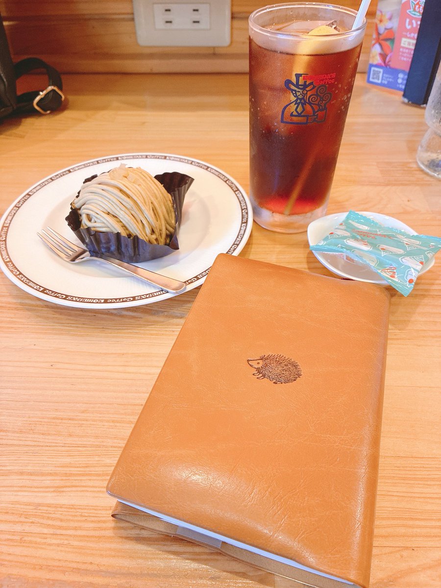 urad7e's tweet photo. 人形館の殺人読むぞ〜📖  ̖́-
 #読書
 #読書好きな人と繋がりたい https://t.co/T20d0GkDgr